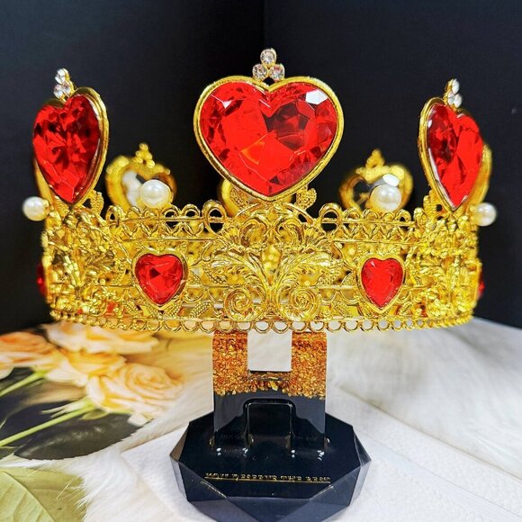 Queen of Heart Crown, Valentine Crown, Heart Crown, Gold Crown, Princess Crown main image 7